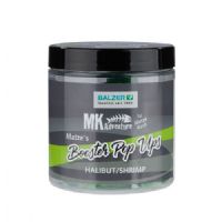 4005652820811 - MK Booster Ball Pop Ups mix, 15/20mm - Farve:Grøn - Smag/duft:Halibut/Shrimp - 001 8596 002<br>Matze’s pop-ups in the same colours as the Booster Balls, and then again as flamboyant fluo versions, are guaranteed to attract the attention of the moss backs. Let the pop-up float 5-10cm above the ground. For longer rigs you can adjust the height with split shot lead or putty. Try also the snowman sassembly. A Robin Red Monstercrab boilie followed by a pop up gives a super catchy double-bait that strikes heavily. Now new: You will find 15mm and 20mm balls so that you can always act flexibly. No matter whether one 20 or two 15mm or a snowman, from a 20-size basic boilie and a 15 size pop-up, they are all possibilities that are open to you. The suitable dips are equally well suitable both for the pop-ups and for the basic boilies.