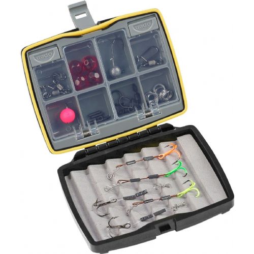 4005652851990 - Shirasu Tackle Combi box - Farve:Sort - 001 8346 002<br>On one side, smaller tackle such as swivels, snap rings and so on. can be stowed in the compartments, while small hardbaits, micro jigheads and spoons can be attached to the foam on the other side. The lid pops open at the touch of a button (Easy Open System)