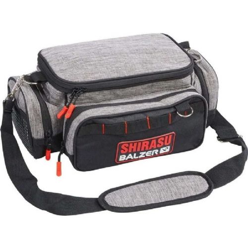 4005652854298 - Shirasu Organizer - Farve:Sort - 001 1936 005<br>Organizer bags, equipped with 2 Shirasu tackle boxes. Optionally, each bag can be retrofitted with another box (sold separately). The bags made of high-quality 600D nylon all have 3 additional outer pockets and a waterproof, washable PVC bottom. The lids of the
boxes are UV-protected so that the contents do not fade even in strong sunlight. Material: 80% Nylon, 10% PVC, 10% Polyester. Can be retrofitted with Shirasu box Art. 1 19360/100.