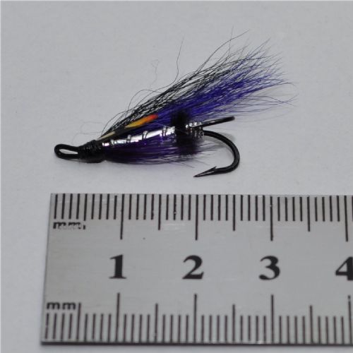 DBL0121 - Black Purple S.body j.c - Str.8<br>Hairwing stor fanger laks og Havørred