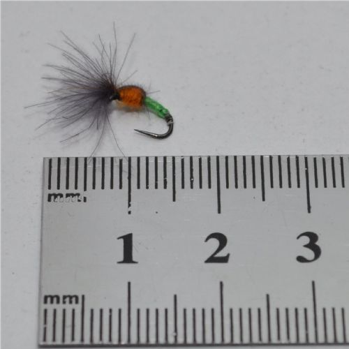 DWS0164 - Barbless Fjädermyg - Str.18<br>